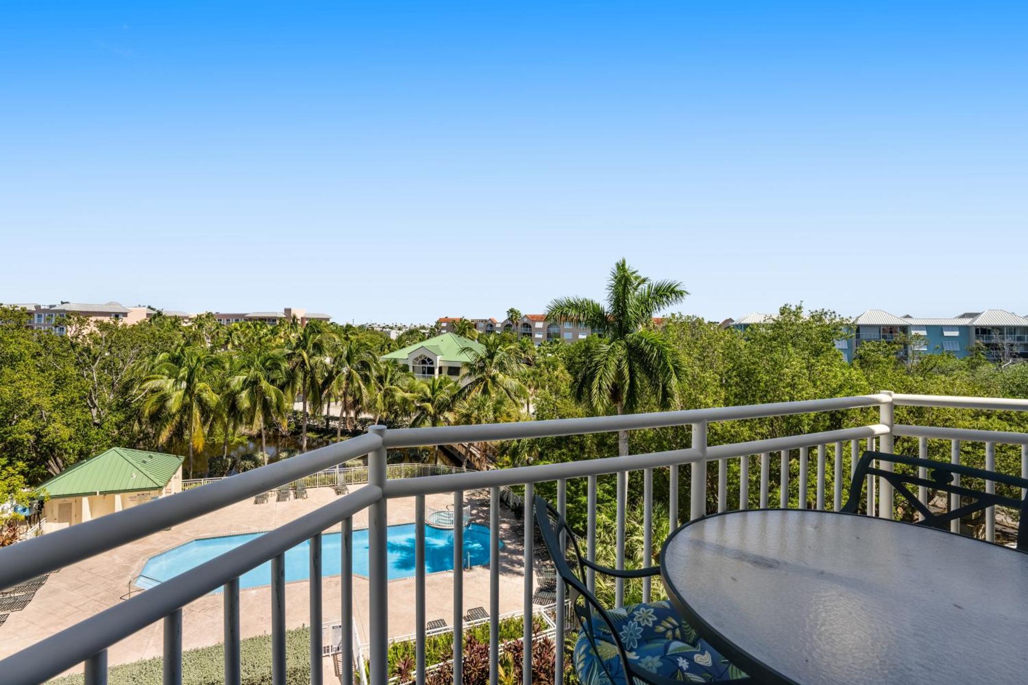 Sunrise Paradise Escape #407 Appartement *